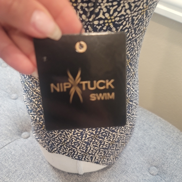Nip Tuck multifit cup swimsuit - Picture 6 of 10